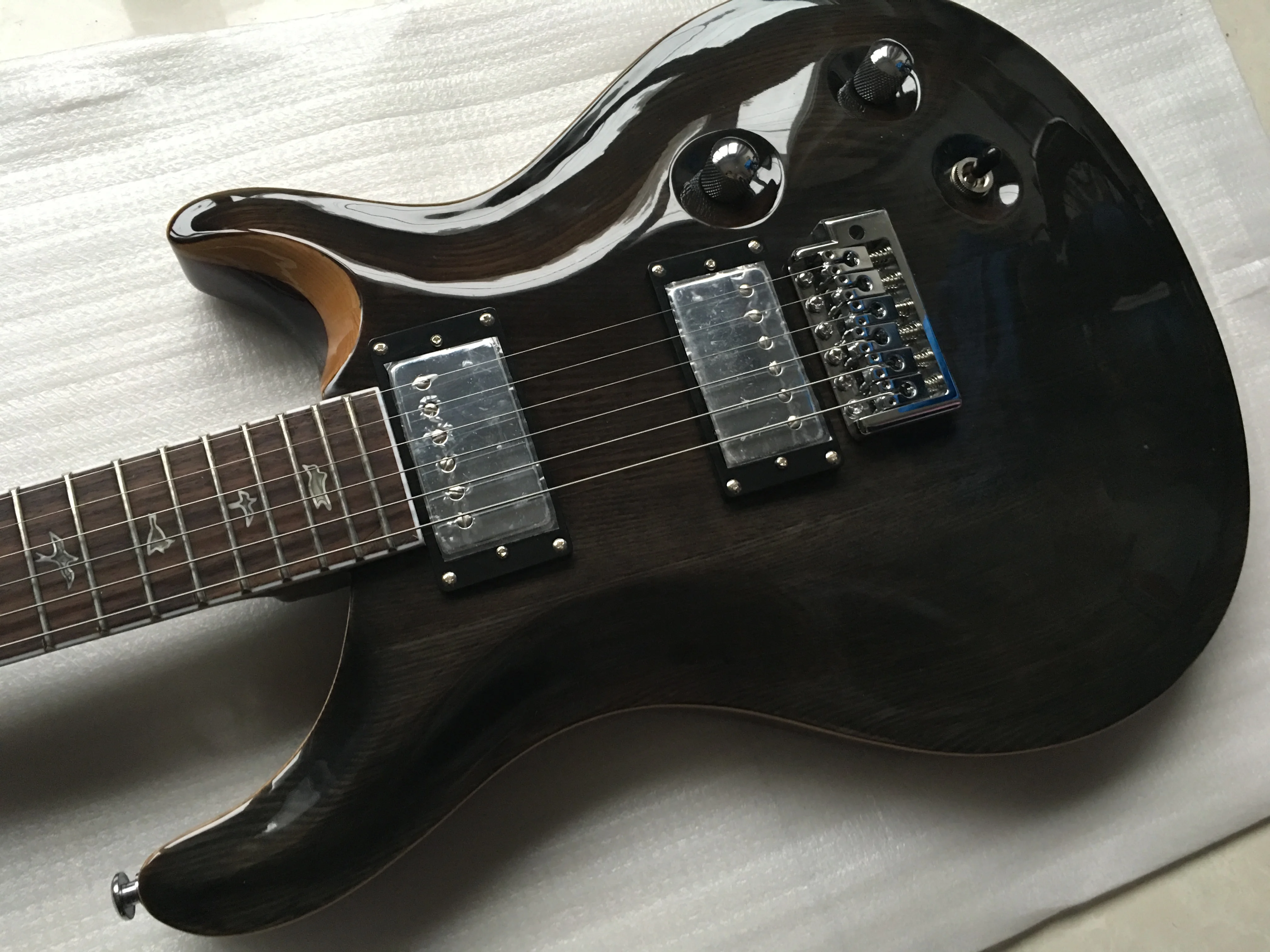 Китайская гитара Коричневая искусственная Бесплатная доставка | Спорт и