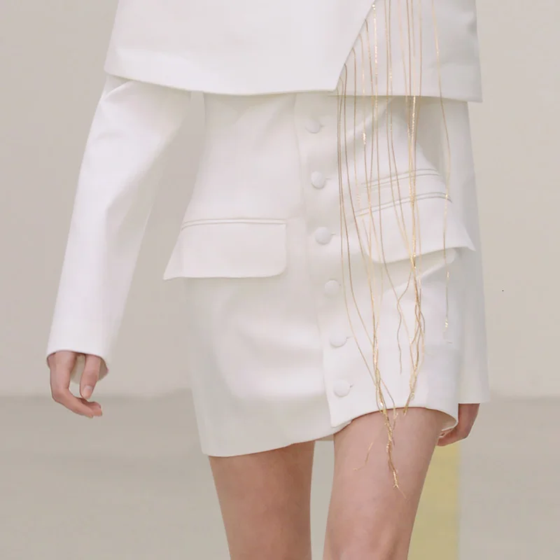 Женское мини-платье с открытыми плечами белое платье длинным рукавом и