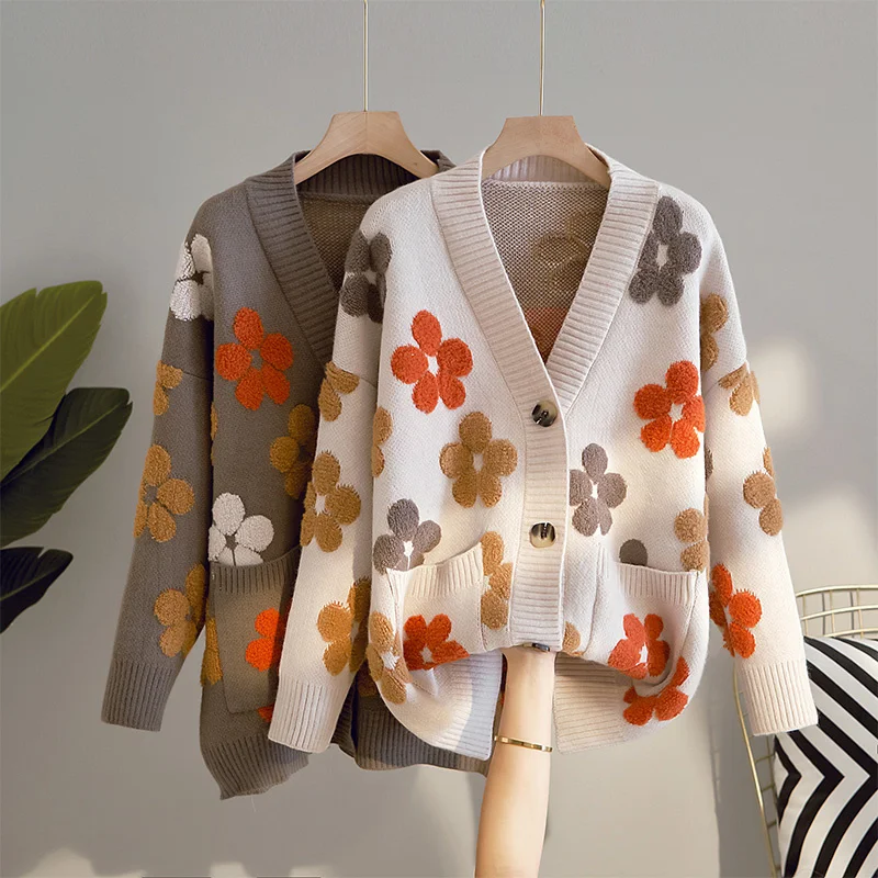 

2021 New Spring Autumn v Neck Knitted Cardigan Women Loose Coat Oversized Floral Knitwear Tops Women Casual Sweater Pull Femme