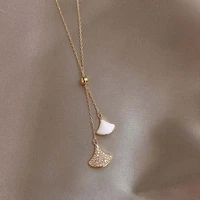 luxury crystal necklace for women fan shape green pendant necklaces adjustable clavicle chain fashion temperament jewelry gift