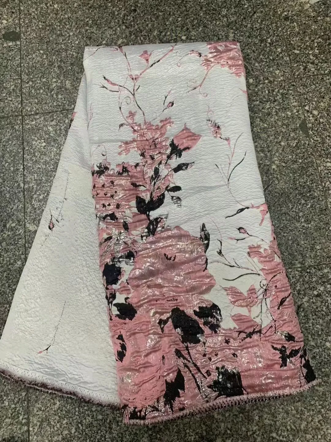 

2022 Beautiful African Lace Fabric For Dress Brocade Jaquard French Fabric Lace High Quality Nigerian Lace Materia for Wedding