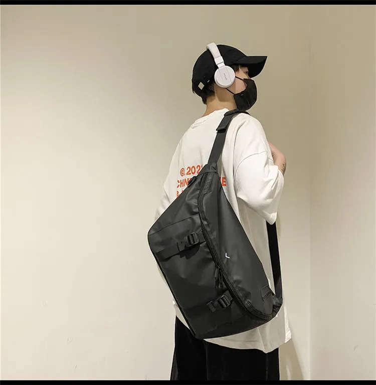 

2021 Large Capacity Men chest bag Oxford Sports Men's belt bag Black White big Men's shoulder bag Multi Function Male fanny pack