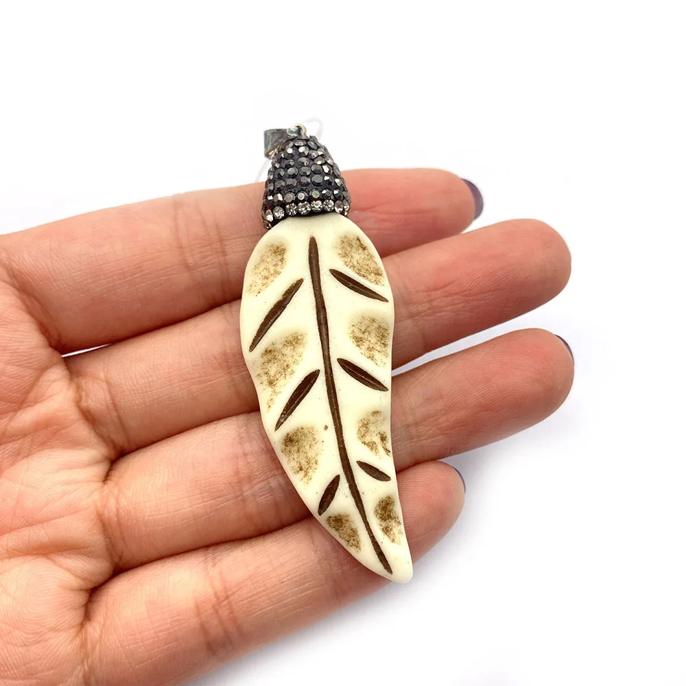 1pcs Resin Beef Bone Pendant Flared Leaf Shape Set with Diamonds DIY Necklace Jewelry Making Accessories Natural Stone | Украшения и
