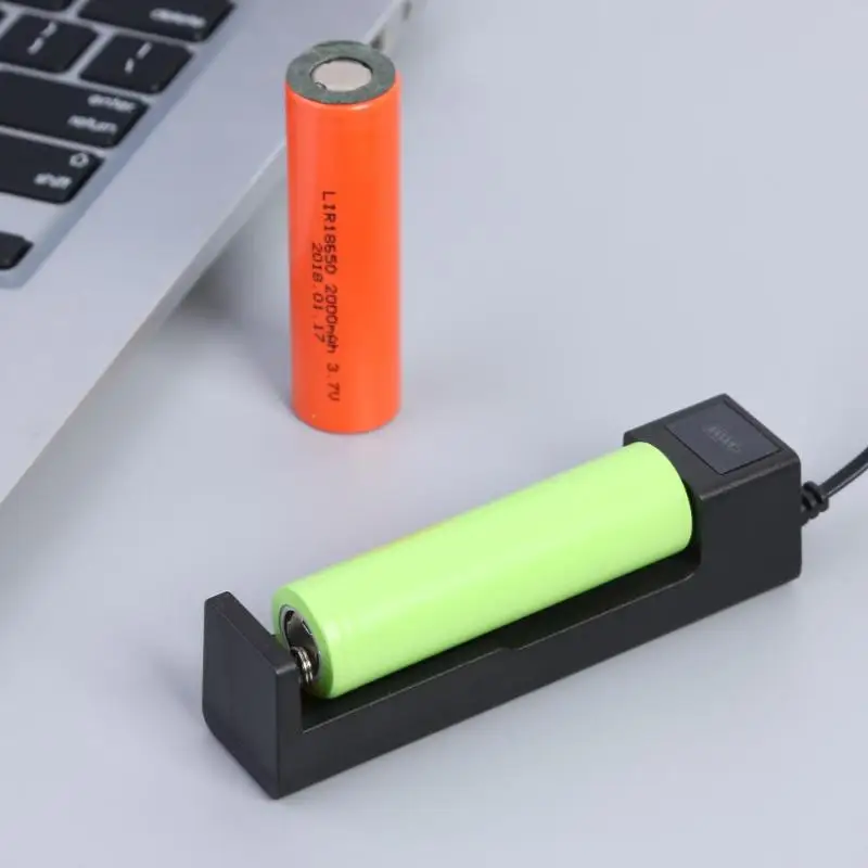 Зарядное устройство 18650 с одним разъемом для литий ионных батарей В постоянного