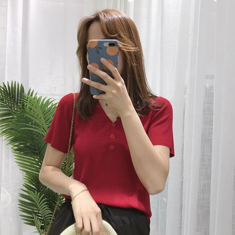 

Woman Sweaters Character Bird Ice Silk Sweater Women's Short-Sleeved V-neck Summer T-shirt Slim V-neck Top