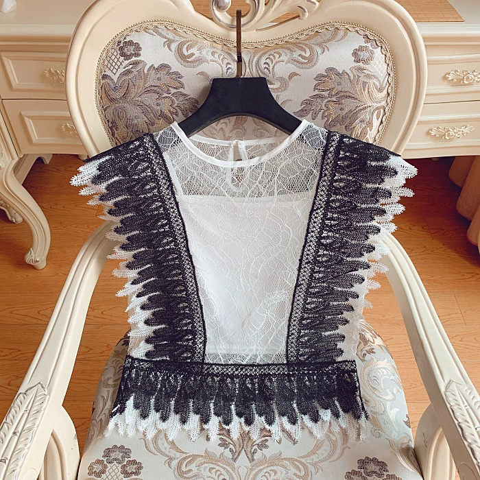 Женский комплект из 2 предметов блузка без рукавов с кружевной отделкой и