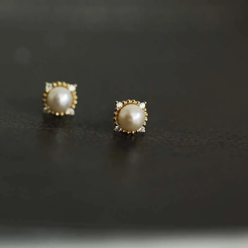 Серьги гвоздики с жемчугом и кристаллами 9 к|Серьги-гвоздики| |