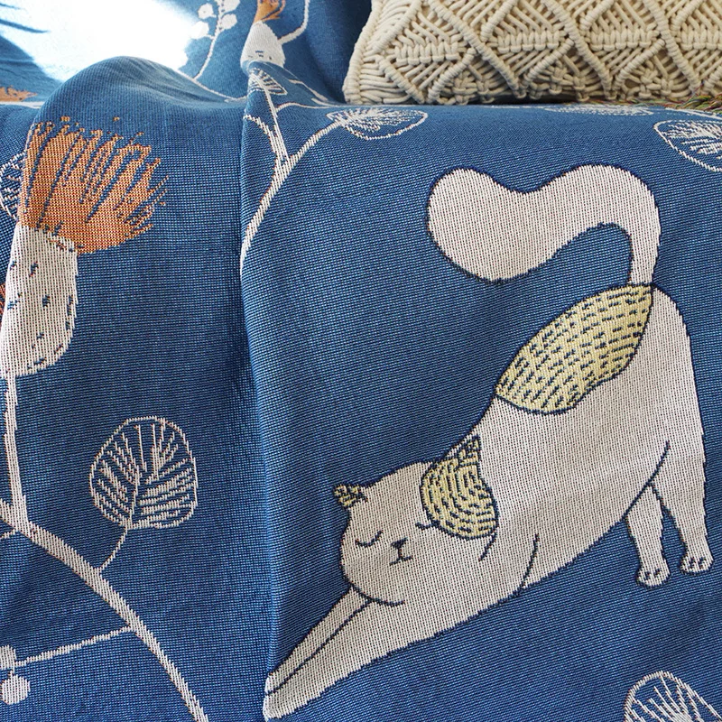 Покрывало для двуспальной кровати пылезащитное с изображением кота