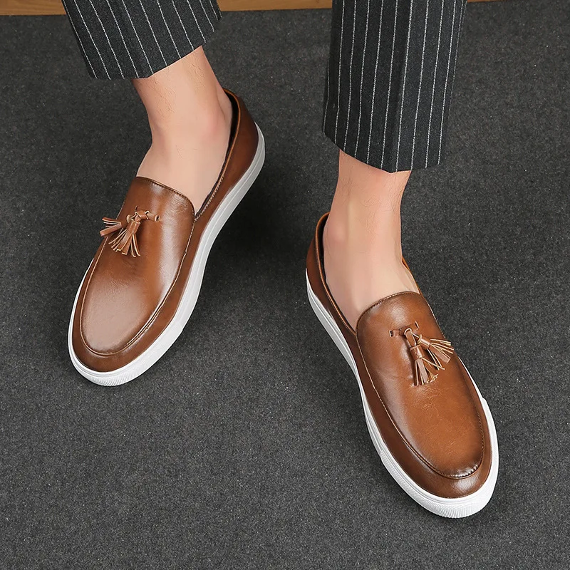 

2021 Spring/Autumn New Style Retro Round Toe One Foot Tassel Youth Casual Fashion Business British Male Loafer Sneakers YX077