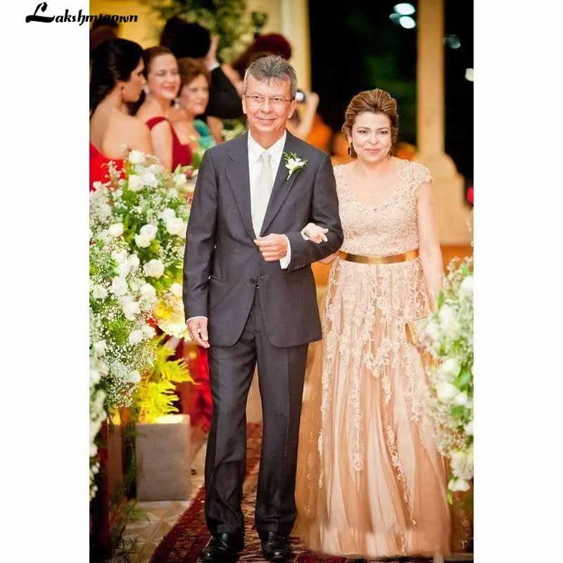 Женское платье для матери невесты длинное цвета шампанского с кружевной