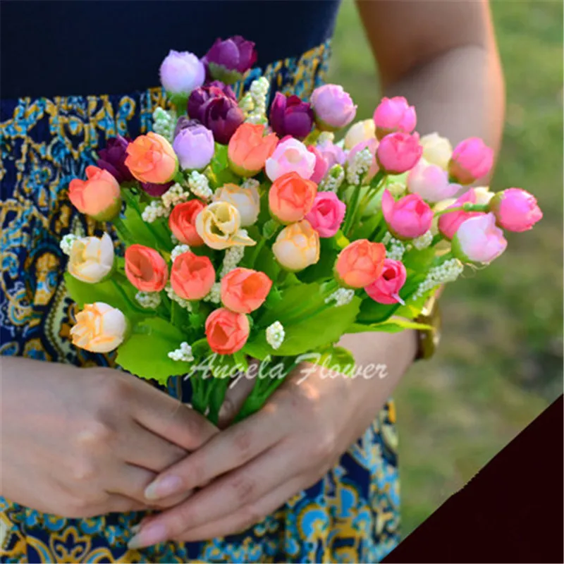 

2021Autumn 15 Heads/Bouquet Small Bud Roses Bract Artificial Flower Silk Rose DIY Wedding Home Christmas Decor Flowers Rose Gift