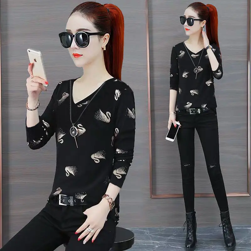 

Ladies autumn new long sleeve printed v-neck fashion slim t-shirt top