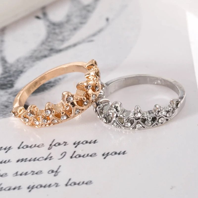

Fashion Silver Color Crystal Drill Hollow Crown Shaped Queen Temperament Rings For Women Party Wedding Ring Jewelry NEW