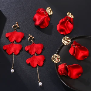Серьги-клипсы женские, с красными цветами, эффектные, 2020