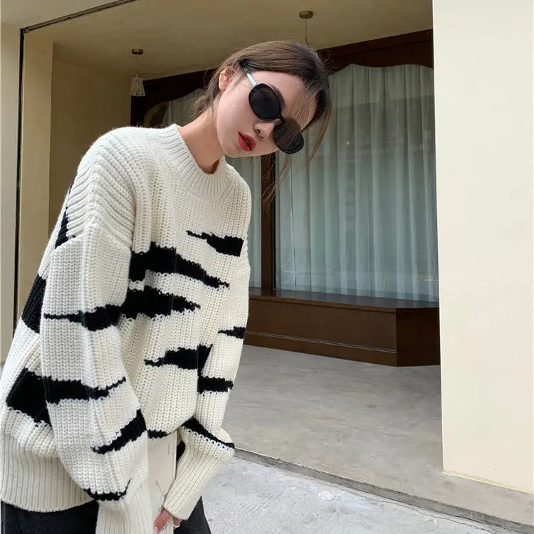 

Zebra sweater for women in autumn and winter