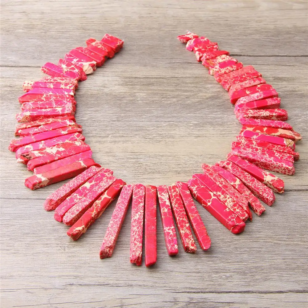 Подвеска из красного императора с камнем драгоценным сверху плоские бусины