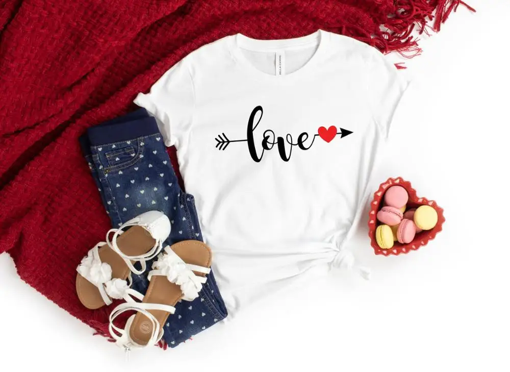 

Letters Happy Valentine'S Day 2021 Print Funny Graphic Tees Women Cute Heart Tshirt Girlfriend Birthday Gift Tops T Shirt Femme