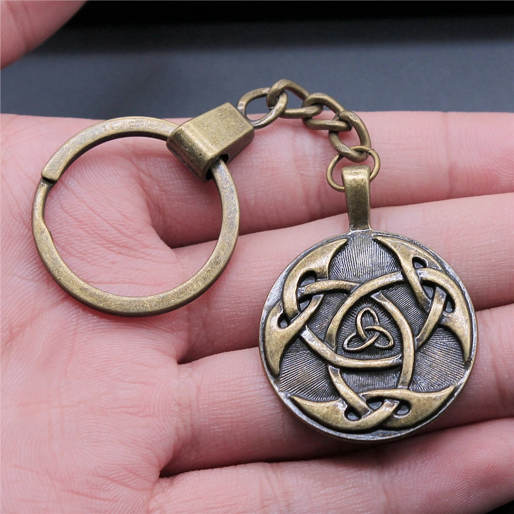 Модный 2 цвета 42x31 мм трикетра с узлом символами подвеска трикета подвески сделай