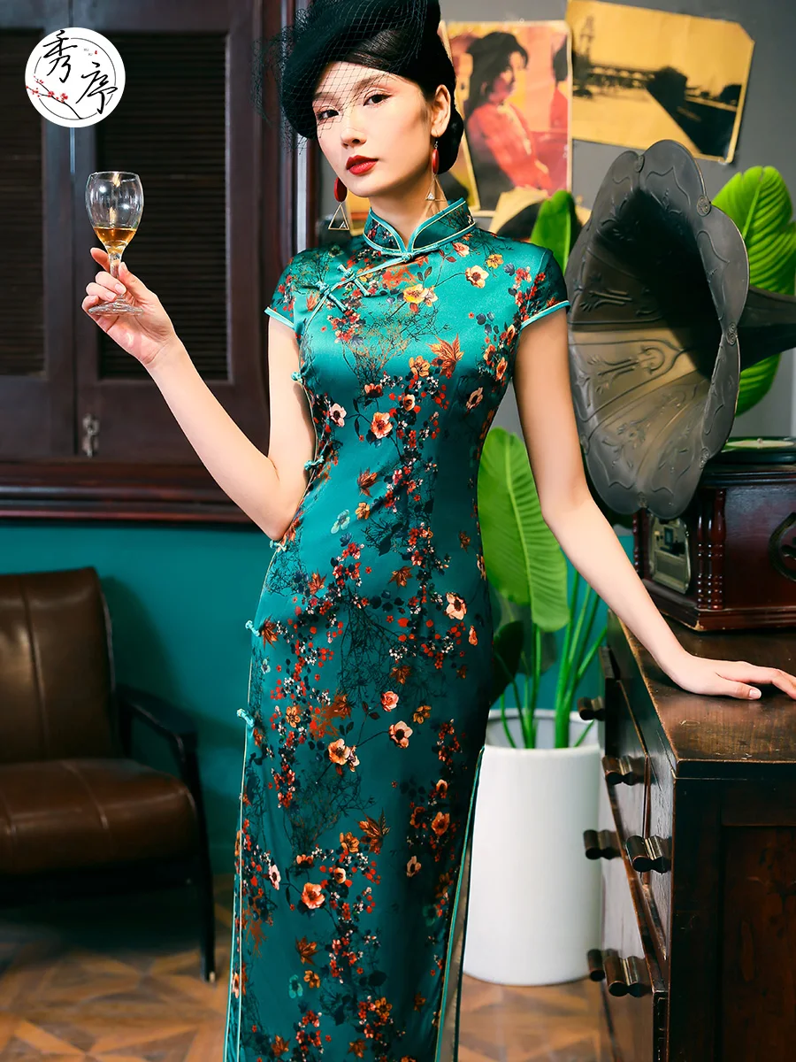 

Show the sequence of 2021 new silk improved cheongsam paragraphs young high-end young green dress female shows dress