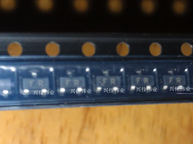 

Original 100pcs/ 2SA1037AK FR SOT23