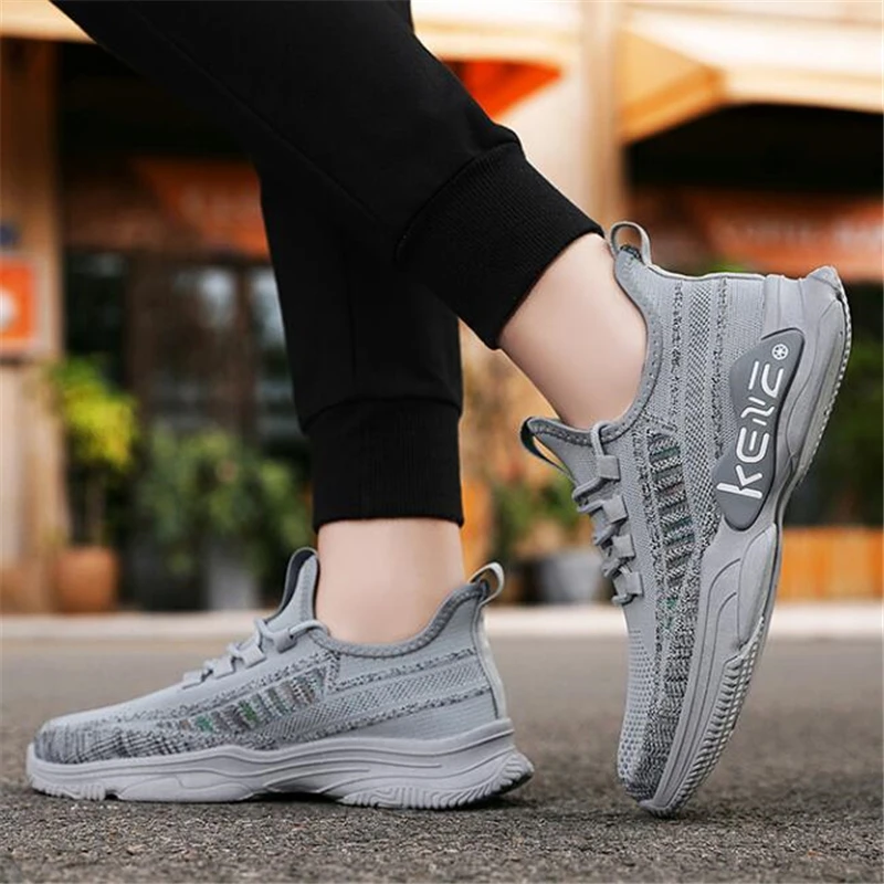 Soft Sole Running Breathable Outdoor Sports Cloth Shoes Lightweight Sneakers For Men Comfortable Athletic Training Beautiful
