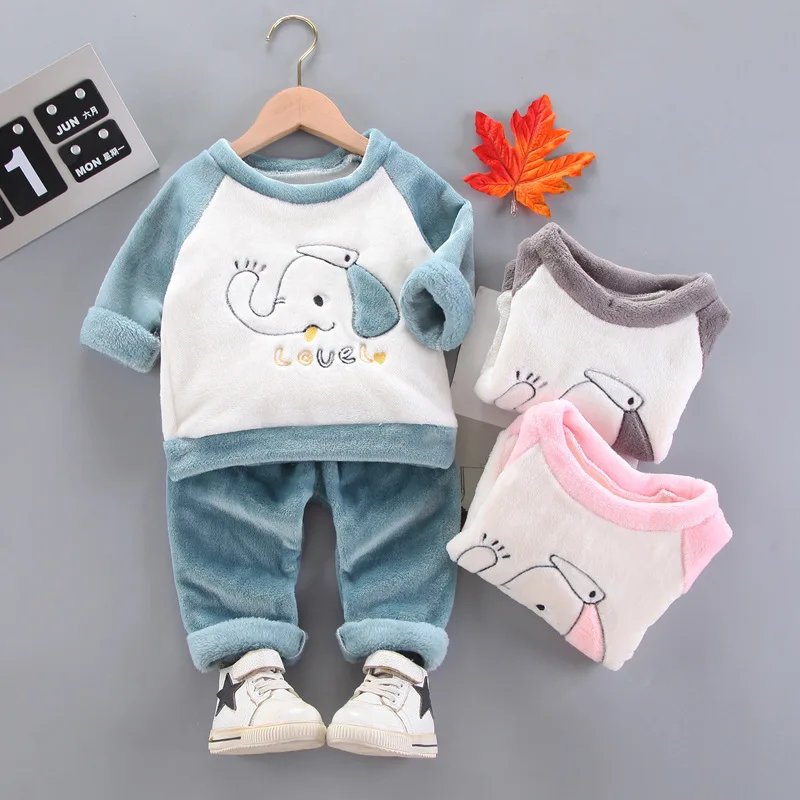 

Осенне-зимний комплект одежды для маленьких мальчиков, флисовый топ с капюшоном со слоном для малышей, свитер + штаны, теплая одежда для мале...