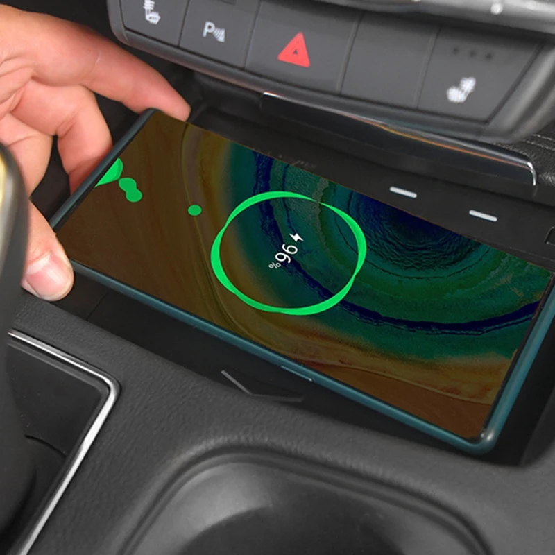 Автомобиль QI Беспроводное зарядное устройство 15 Вт быстрой зарядки пластина