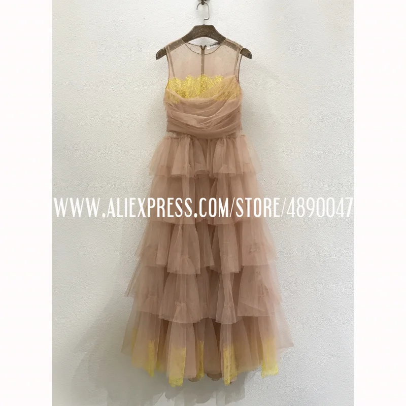 

Transparent yarn stitching lace layer cake dress dress elegant dreamy net yarn long skirt polka dot nude pink sleeveless dress