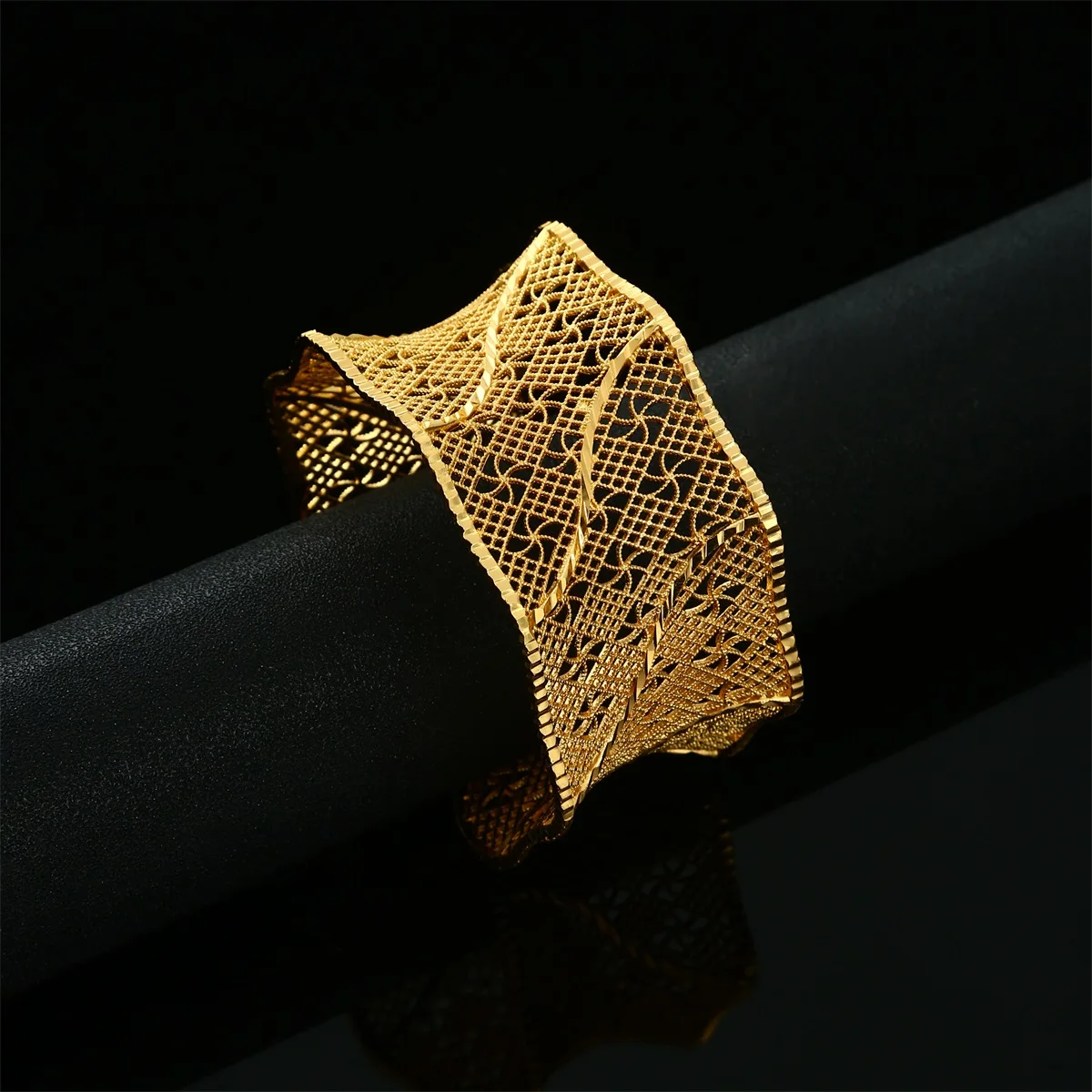 

Openable Cuff Bracelet For Women Luxury Designer Dubai Gold Color Bangle Bridal Nigerian Jewelry