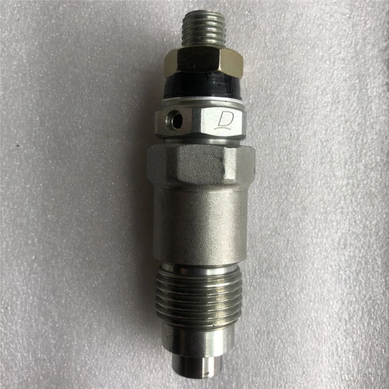 Форсунка Kubota в сборе 15261-53020 может быть применена к двигателю V1100/V1200/D850/95 детали двигателя