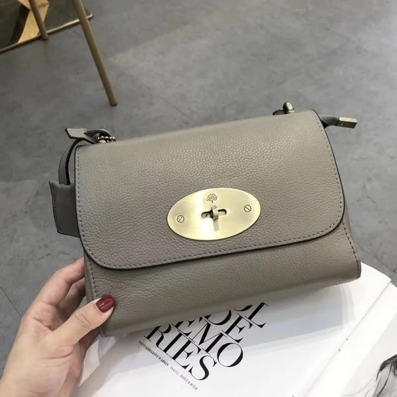 

Женская сумка-мессенджер из натуральной кожи, маленькая сумочка на плечо с цепочкой с клапаном для девушек, саквояж кросс-боди на плечо, 2021
