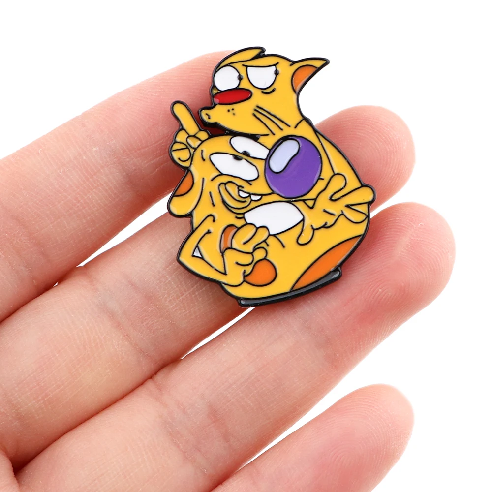 Винтажная эмалированная булавка в виде кошек стиле 90-х годов дизайнерский