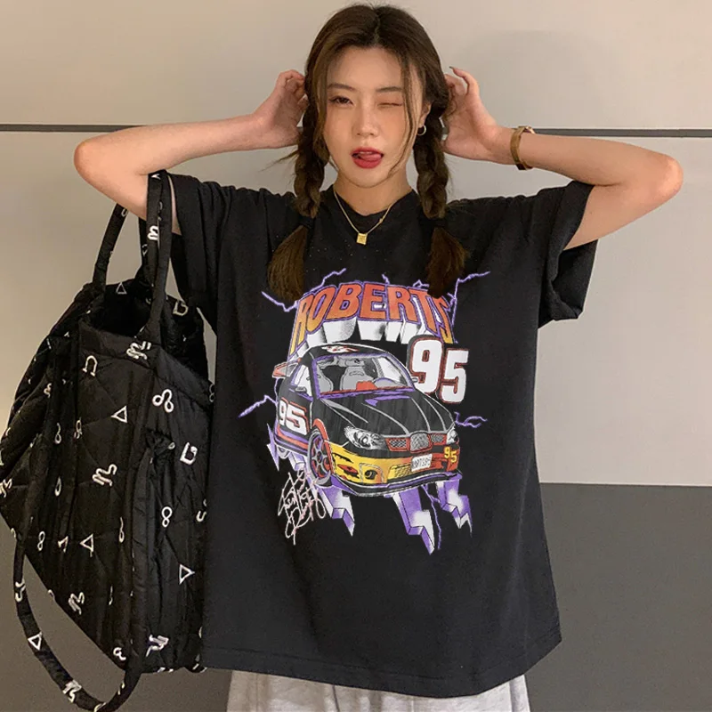 Женская футболка с коротким рукавом принтом и надписью Автомобиль