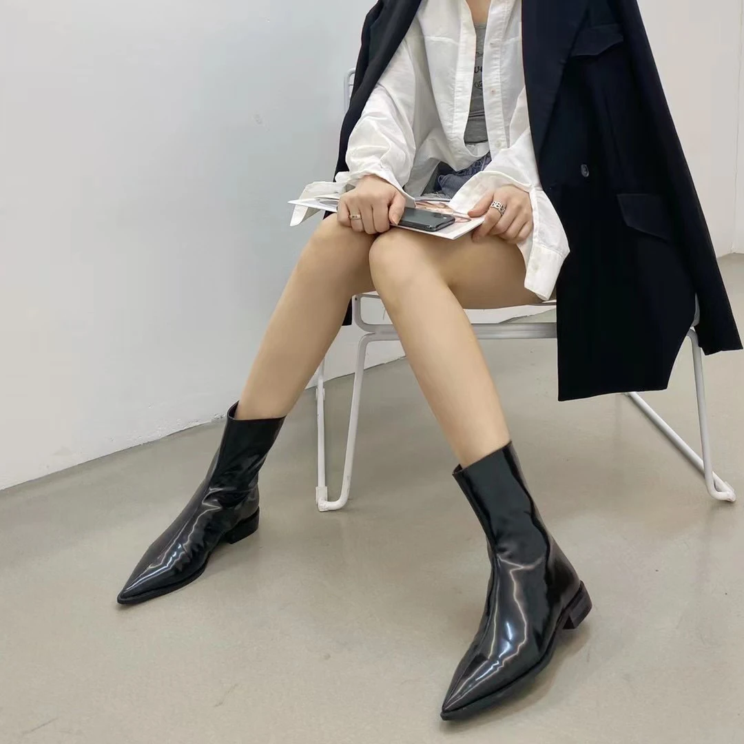 Женские ботильоны с острым носком и змеиным принтом зимние короткие челси на