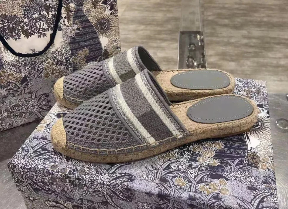 

New Spring Summer Mesh Luxury Brand Slippers Vacation Flats Sandals Shoes Women Zapatos Mujer