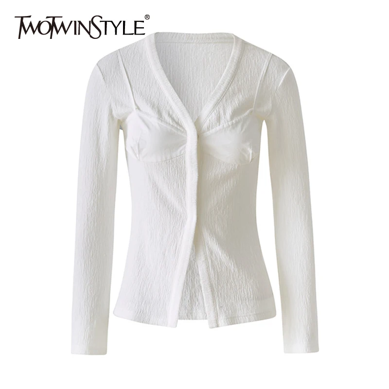 

Shirts & Blouses