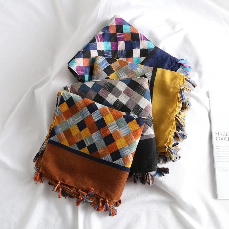 

2022 Fashion lady Viscose Scarf Ombre Geometric Plaid Tassel Hijab Shawls and Wraps Female Foulards Echarpe Designer 180*90Cm