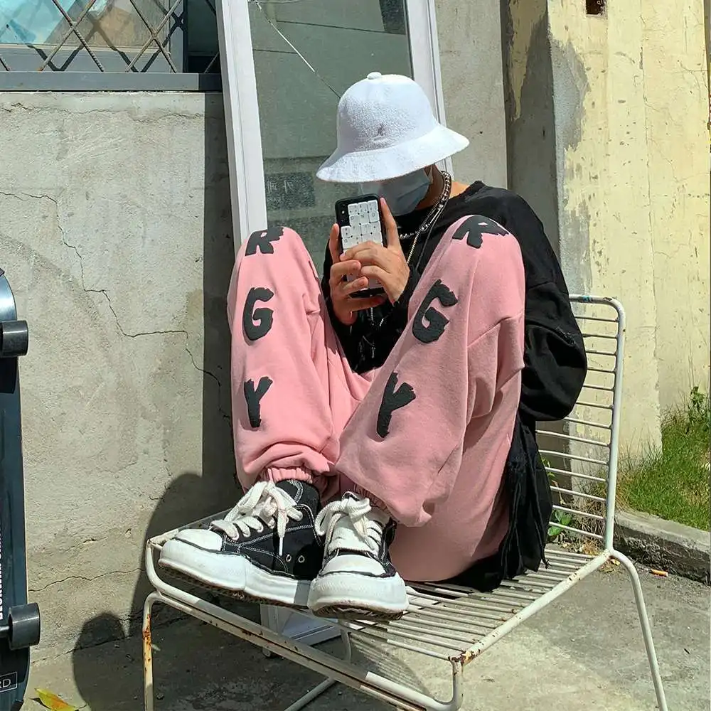 

Casual Baggy Pink Pants Female Sweatpants Cool Loose Gothic Joggers Cool Couple High Street Harajuku Trousers Streetwear Women