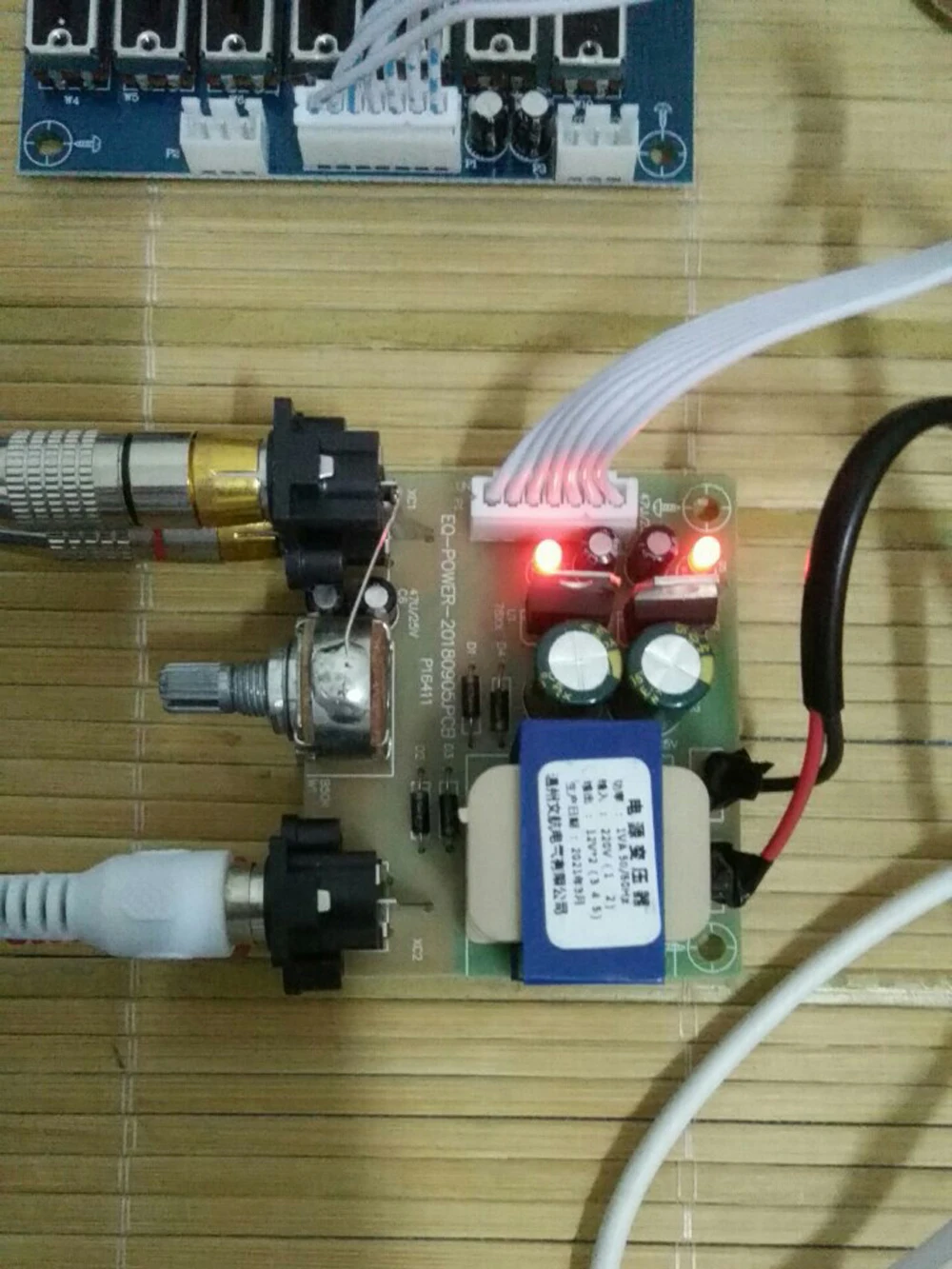 Плата эквалайзера EQ Профессиональный предусилитель тона усилитель стерео 5 //