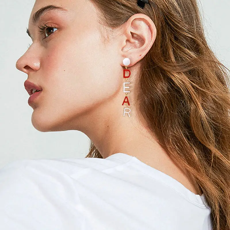 Модные красные белые милые серьги капли с буквами длинные висячие женские