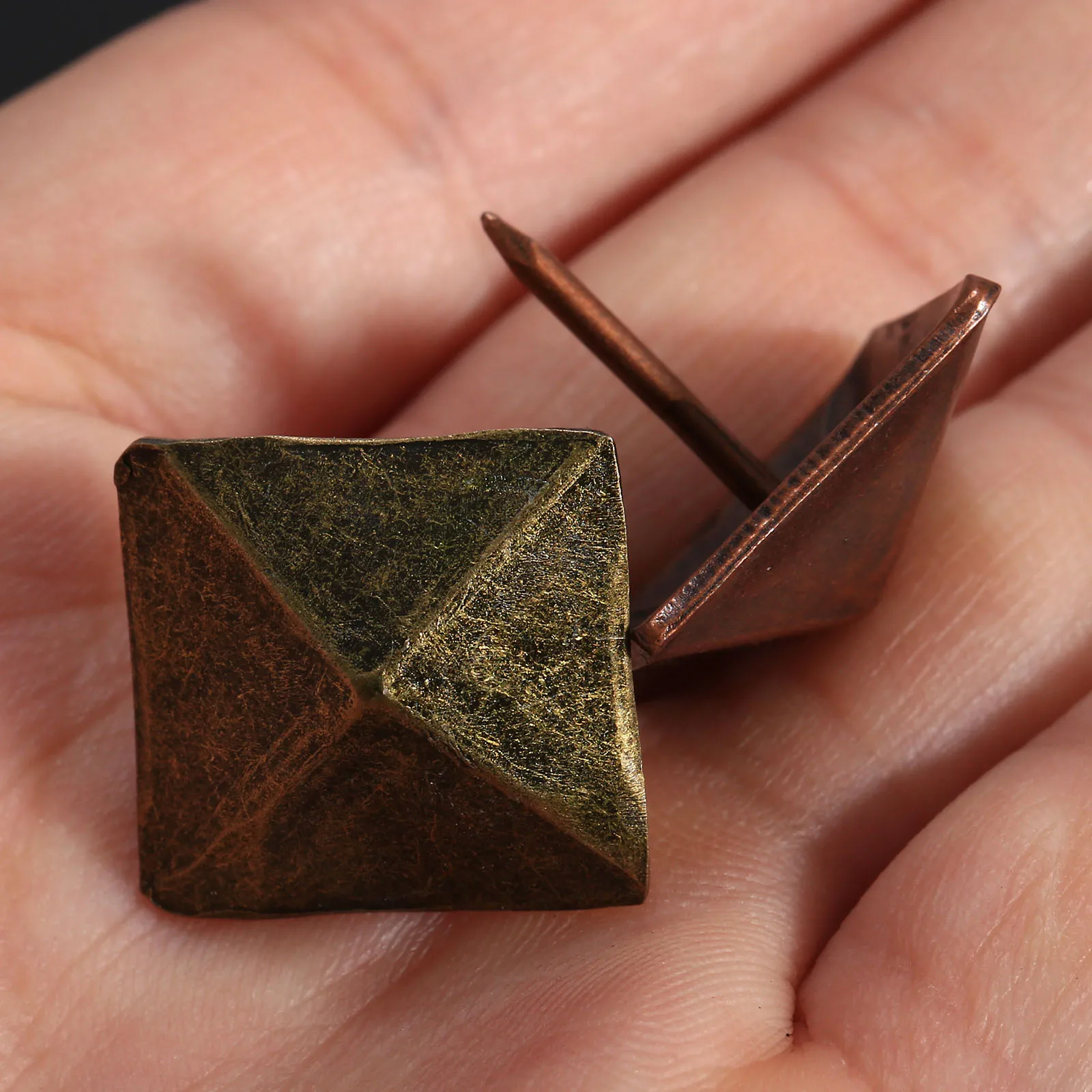 50 шт. квадратные гвозди конические таховые штанги обивка античная бронза/латунь