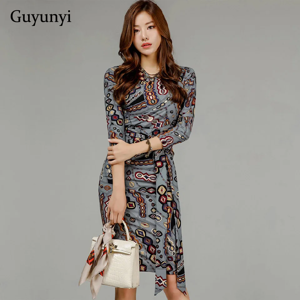 Модельные туфли для деловой женщины 2021 на весну и зиму обтягивающая юбка