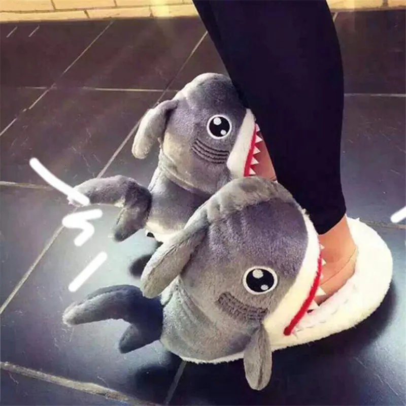 

2019 Winter Slippers Women and Men Fashion Shark Slipper Cotton Warm Indoor slippers Lovely Cartoon Women Slippers Unisex