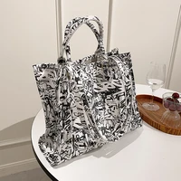 2021 fashion personality graffiti handbag casual lady bag luxury designer handbag women shoulder bag large capacity shopping bag