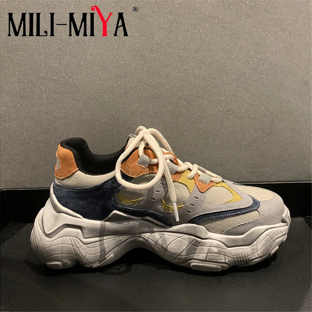 

MILI-MIYA Модные женские замшевые кроссовки со шнуровкой на платформе; Круглый носок смешанные Цвет повседневные стильные сапоги для прогулок; Большие Размеры; Большие размеры 35-42; Обувь ручной работы