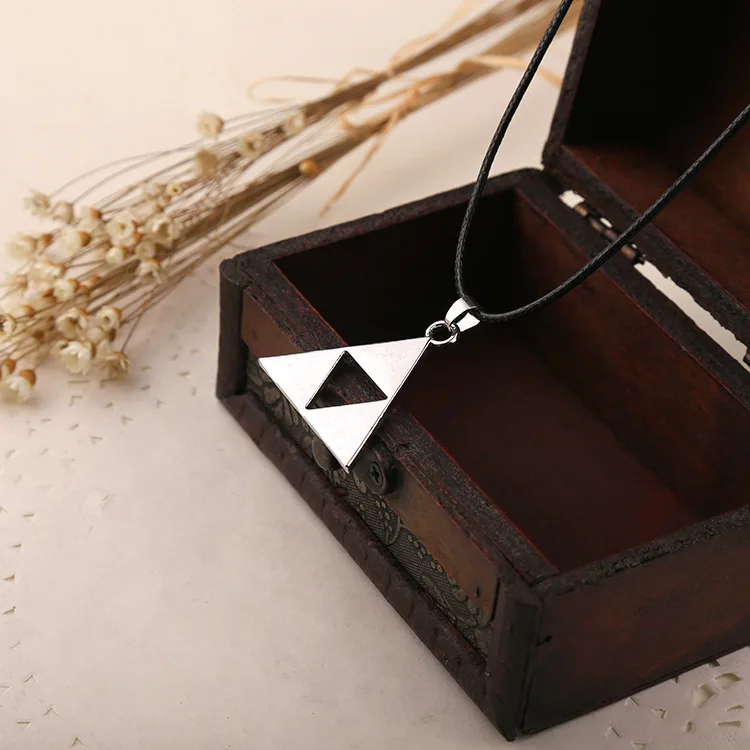 Ожерелье с подвеской из аниме Легенда о Зельде посеребренное колье Triforce 20 шт./лот
