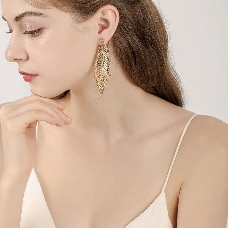 

New Big Gold Color Palm Tree Earring Tropical Plant Series Leaves Female Luxury Long Earrings Pendientes Mujer Zk30