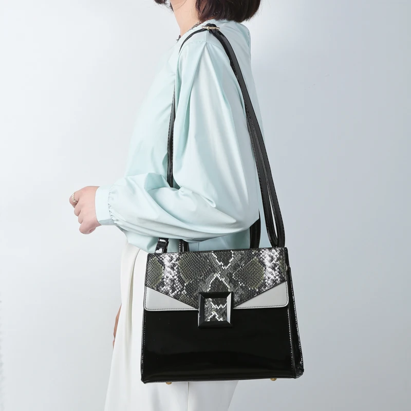 

Patent Leather+Serpentine Panelled Patchwork Women Handbag New Fashion Woman Bag Large Capacity Casual Classic Lady Shoulder Bag
