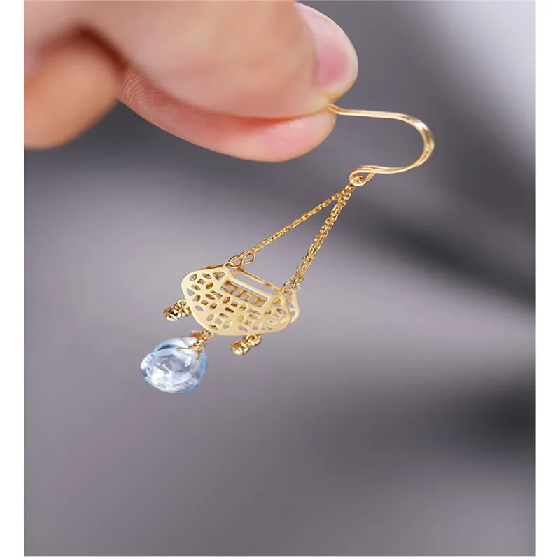 Женские серьги с голубым топазом DAIMI из натурального желтого золота 18 К