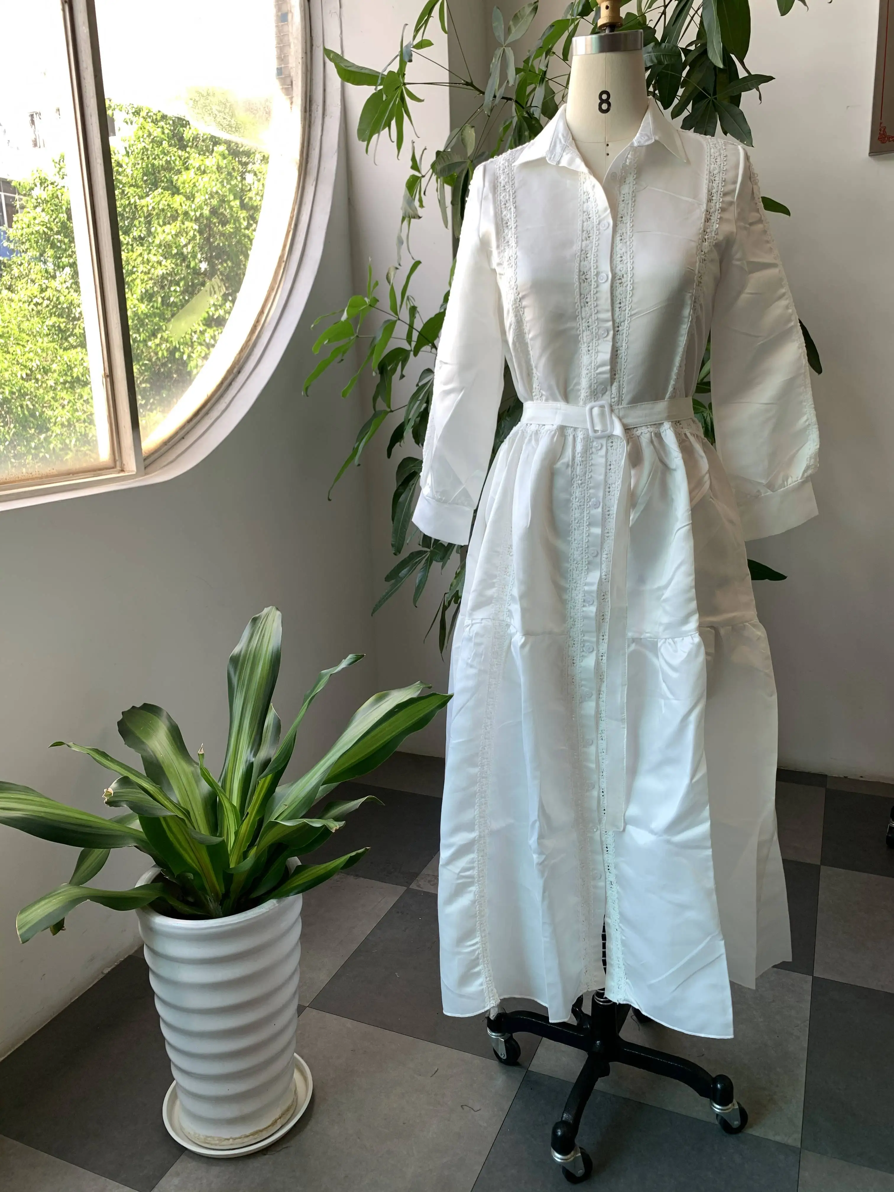 Женское ажурное кружевное платье рубашка элегантное белое офисное макси с